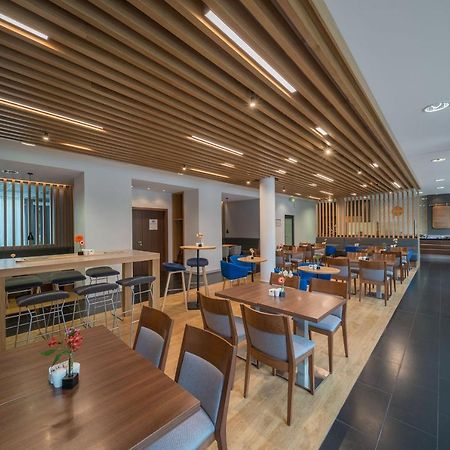Holiday Inn Express Stuttgart Airport, An Ihg Hotel Leinfelden-Echterdingen Exterior foto