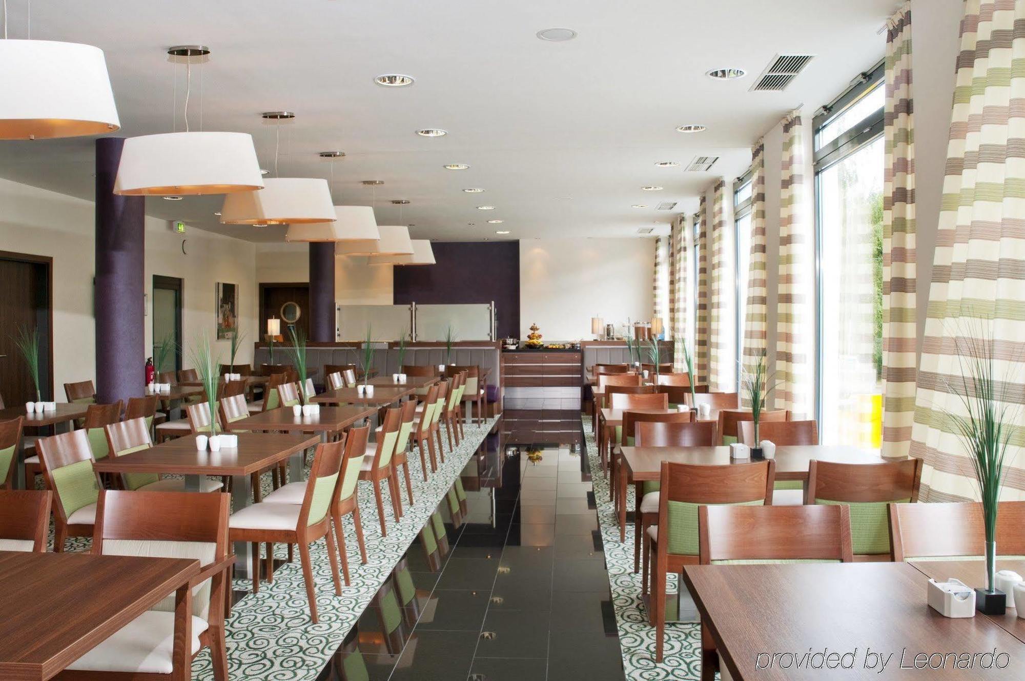 Holiday Inn Express Stuttgart Airport, An Ihg Hotel Leinfelden-Echterdingen Exterior foto