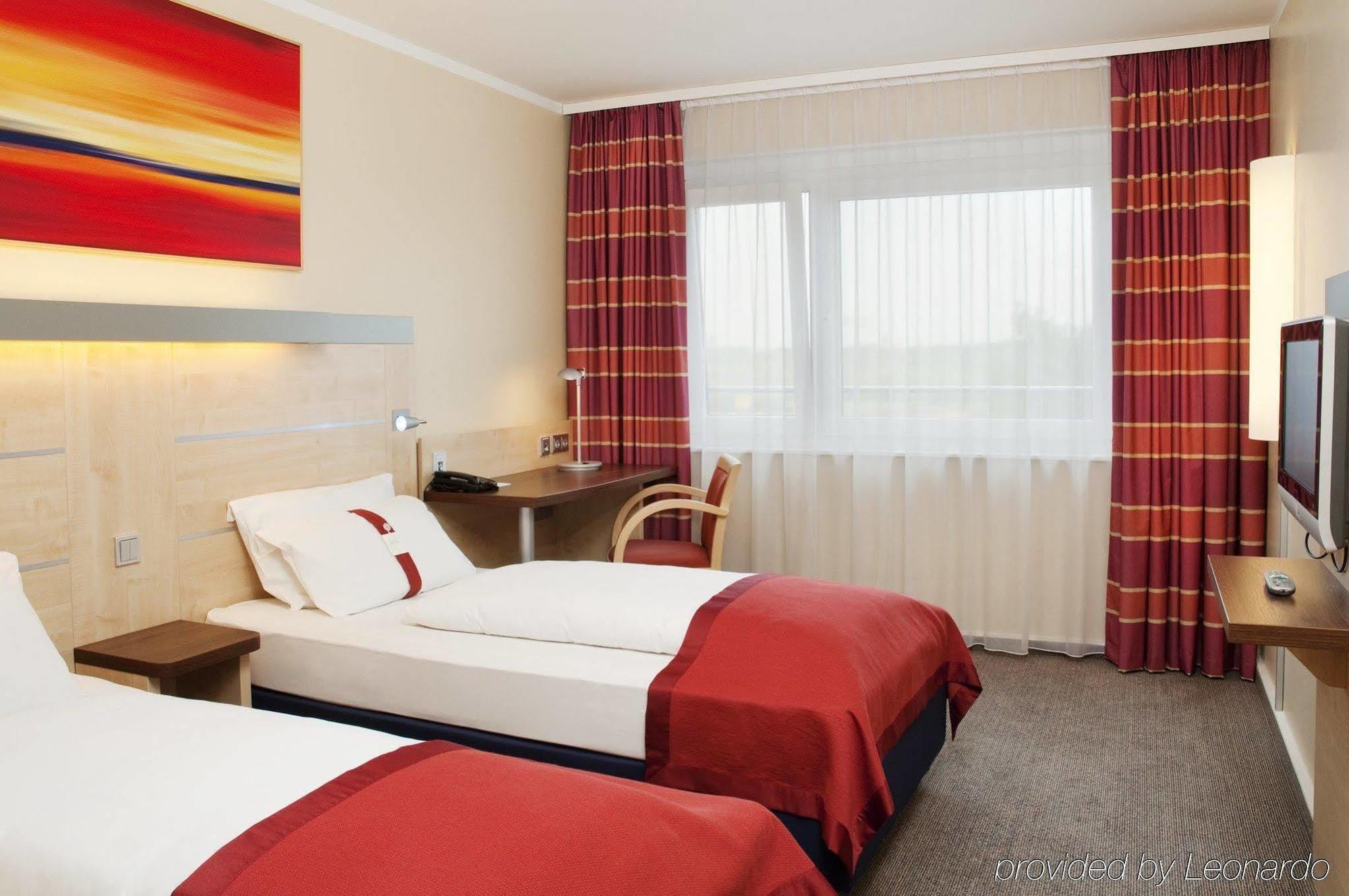 Holiday Inn Express Stuttgart Airport, An Ihg Hotel Leinfelden-Echterdingen Exterior foto