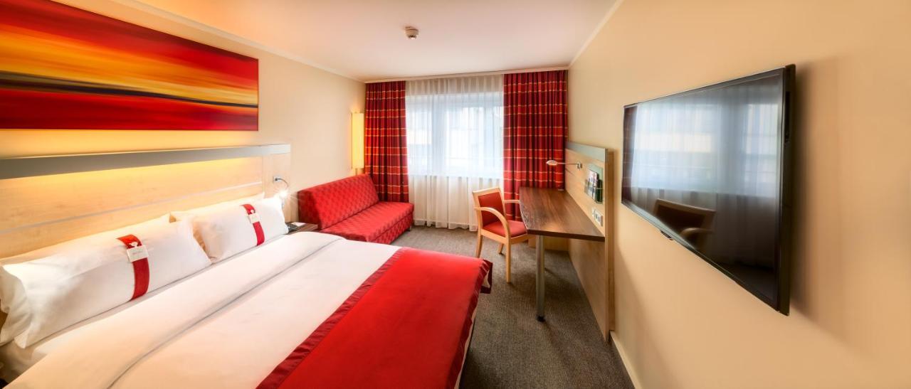 Holiday Inn Express Stuttgart Airport, An Ihg Hotel Leinfelden-Echterdingen Exterior foto