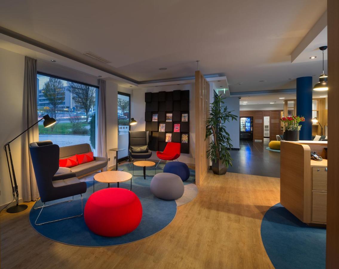 Holiday Inn Express Stuttgart Airport, An Ihg Hotel Leinfelden-Echterdingen Exterior foto