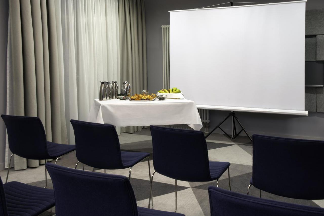 Holiday Inn Express Stuttgart Airport, An Ihg Hotel Leinfelden-Echterdingen Exterior foto